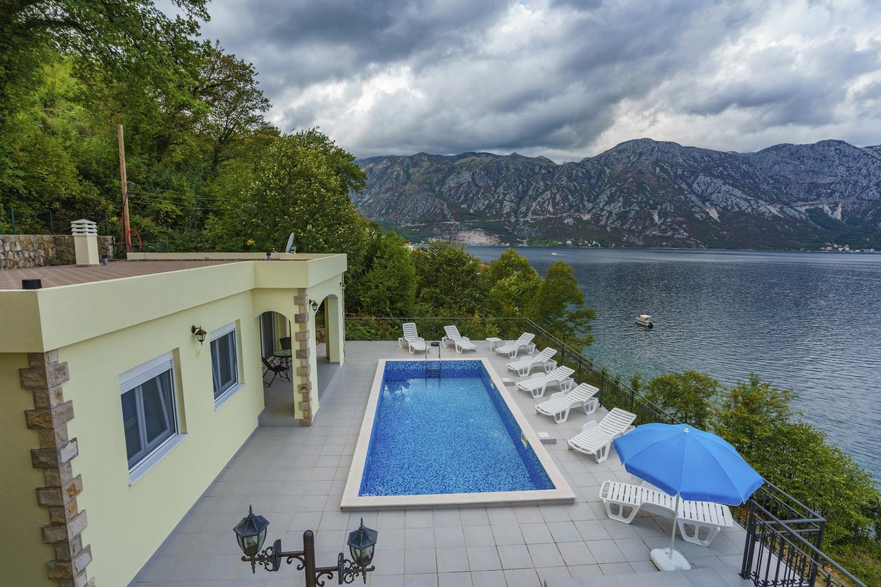 Villa Kosta Дони-Моринь Экстерьер фото